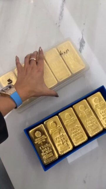 ✨ 1 Kilo Pure Gold Bar ✨

Experience the value of owning a premium 1 kg pure gold bar—an investment recognized around the world for its quality and enduring appeal.

🏆 1 Kilogram of High-Purity Gold
💰 Ideal for Long-Term Investors
🔒 Secure & Transparent Transactions
📜 Documentation Available

Whether you're diversifying your portfolio or investing in a tangible asset, a 1 kg gold bar offers lasting value and global recognition.

📩 Contact us today for availability, pricing, and purchasing information.

✨ Pure Gold. Lasting Value. Smart Investment.

#1KgGoldBar #PureGold #GoldBar #GoldBullion #GoldInvestment BuyGold PreciousMetals PhysicalGold WealthPreservation InvestmentGold